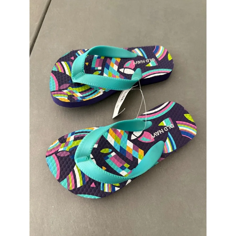 Old Navy Girls Flip Flops Purple Turquoise Rainbow Print Size 8/9 NWT
